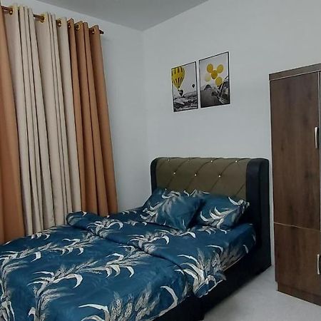 Myrol Homestay Kulim Exteriör bild