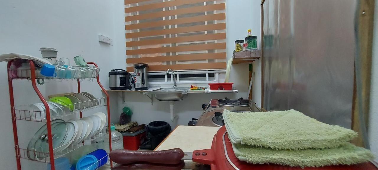 Myrol Homestay Kulim Exteriör bild