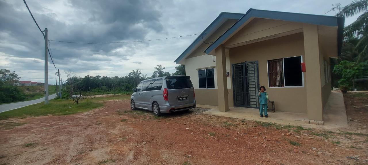 Myrol Homestay Kulim Exteriör bild